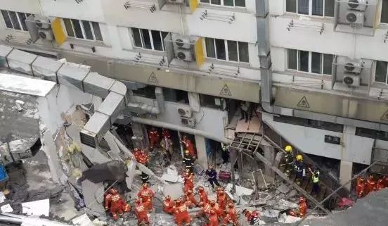 塌房3.jpg